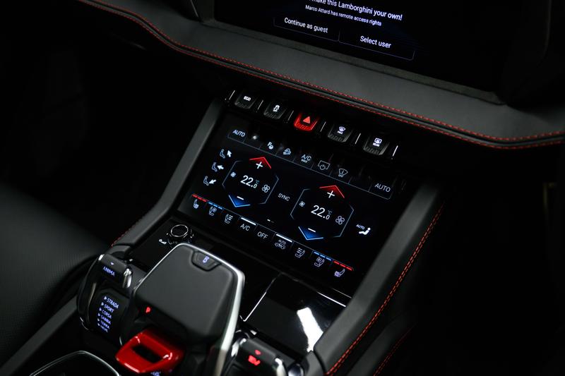 Used Lamborghini Urus 2025 for sale - 76703151: Photo 12