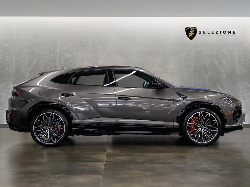 Used Lamborghini Urus 2025 for sale - 76703151: Photo 2