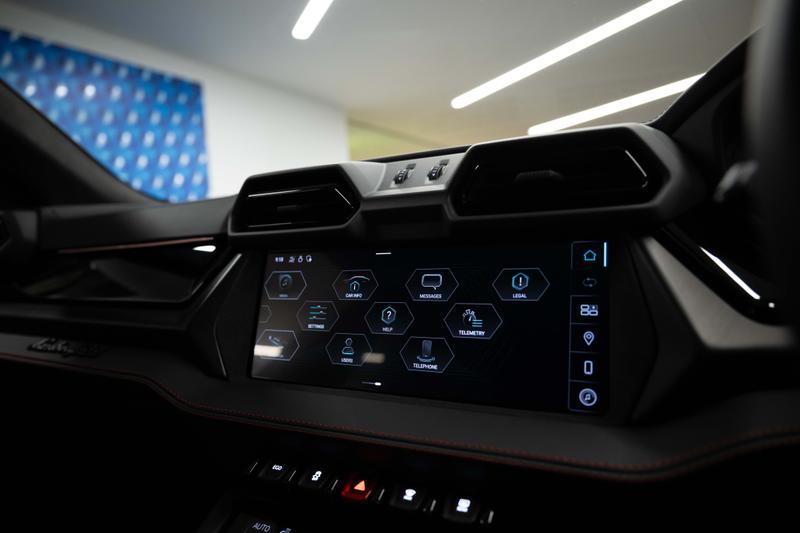 Used Lamborghini Urus 2025 for sale - 77457258: Photo 15