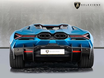 Used Lamborghini Revuelto 2024 for sale - 78903536: Photo