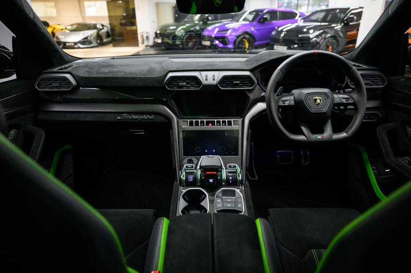 Used Lamborghini Urus 2023 for sale - 76625342: Photo 10