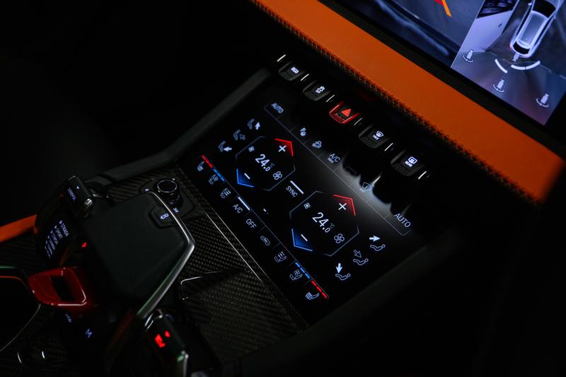 Used Lamborghini Urus 2025 for sale - 77971273: Photo 16