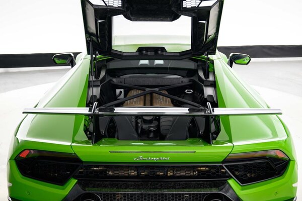 Used Lamborghini Huracan 2018 for sale - 75627456: Photo 10