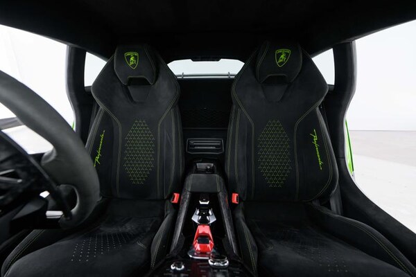 Used Lamborghini Huracan 2018 for sale - 75627456: Photo 7