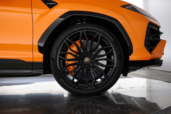 Used Lamborghini Urus 2025 for sale - 76038247: Photo 9