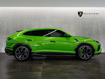 Used Lamborghini Urus undefined for sale - 77268750: Photo