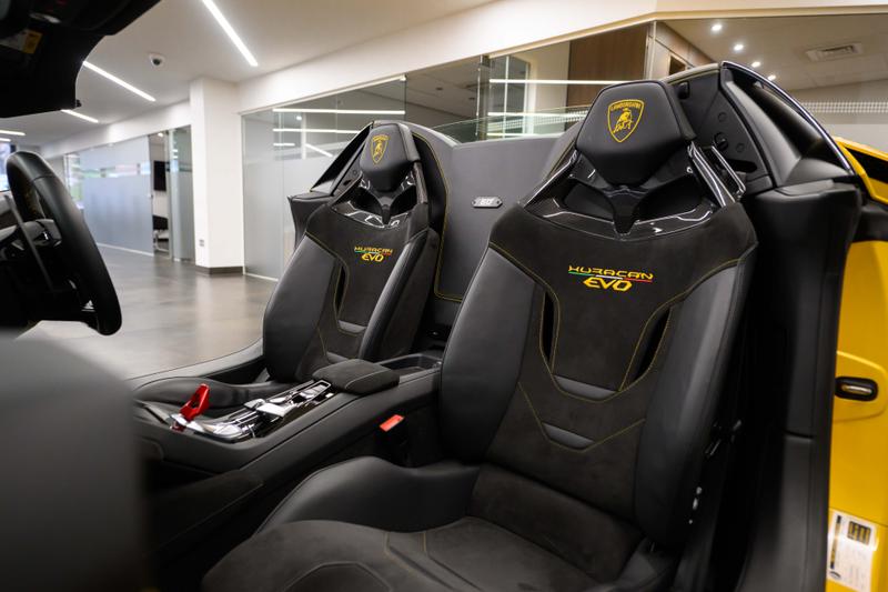 Used Lamborghini Huracan 2023 for sale - 77301128: Photo 15