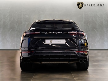Used Lamborghini Urus 2018 for sale - 79143838: Photo