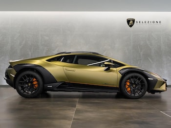 Used Lamborghini Huracan 2025 for sale - 76782352: Photo