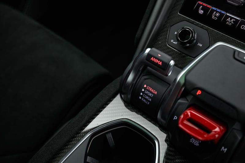 Used Lamborghini Urus 2025 for sale - 78042775: Photo 16