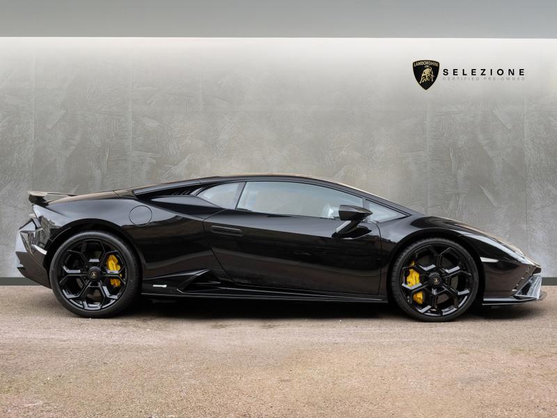 Used Lamborghini Huracan 2024 for sale - 77274983: Photo 2