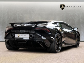 Used Lamborghini Huracan 2024 for sale - 77274983: Photo