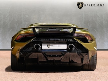 Used Lamborghini Huracan 2024 for sale - 78400237: Photo