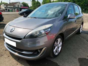 (62) - 1.5 dCi Dynamique TomTom Euro 5 (s/s) 5dr