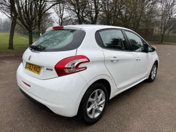 Used Peugeot 208 2014 for sale - 74270420: Photo