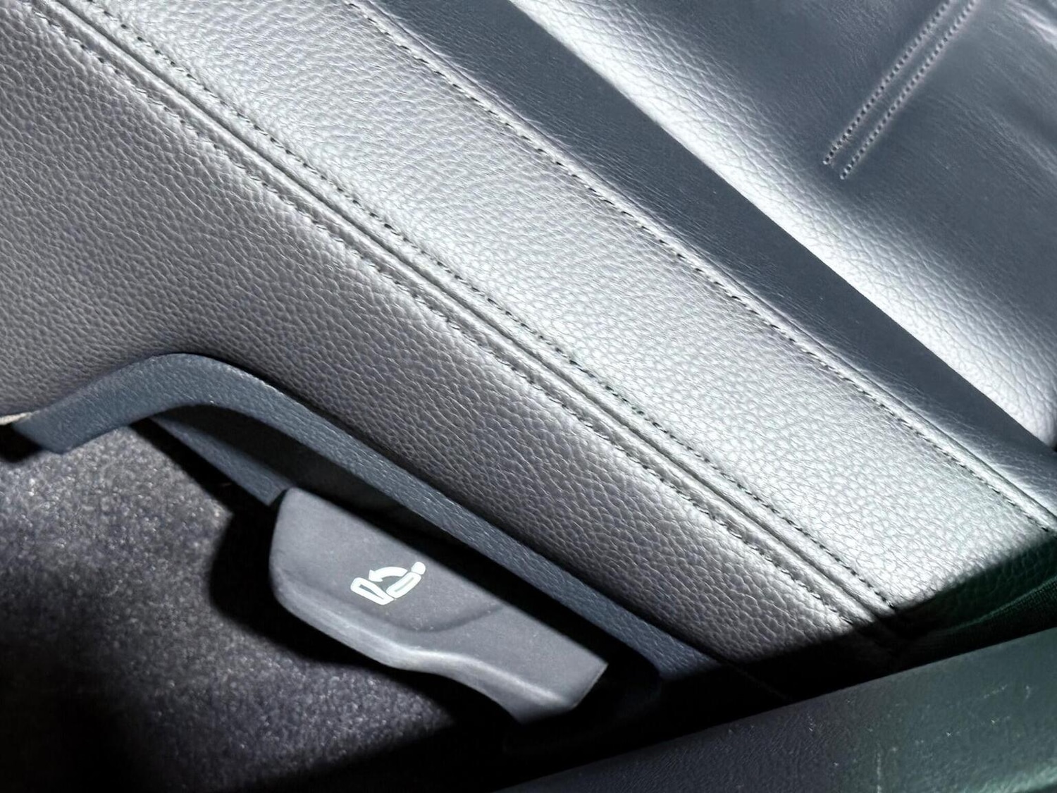 Used Volkswagen Touareg 2015 for sale - 76884890: Photo 18