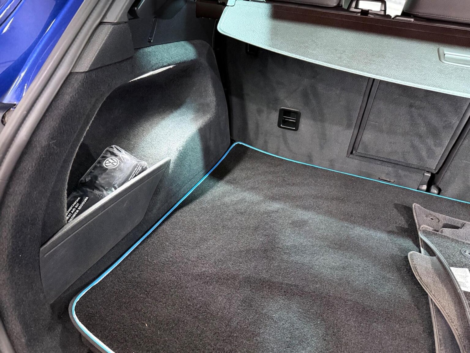 Used Volkswagen Touareg 2015 for sale - 76884890: Photo 22