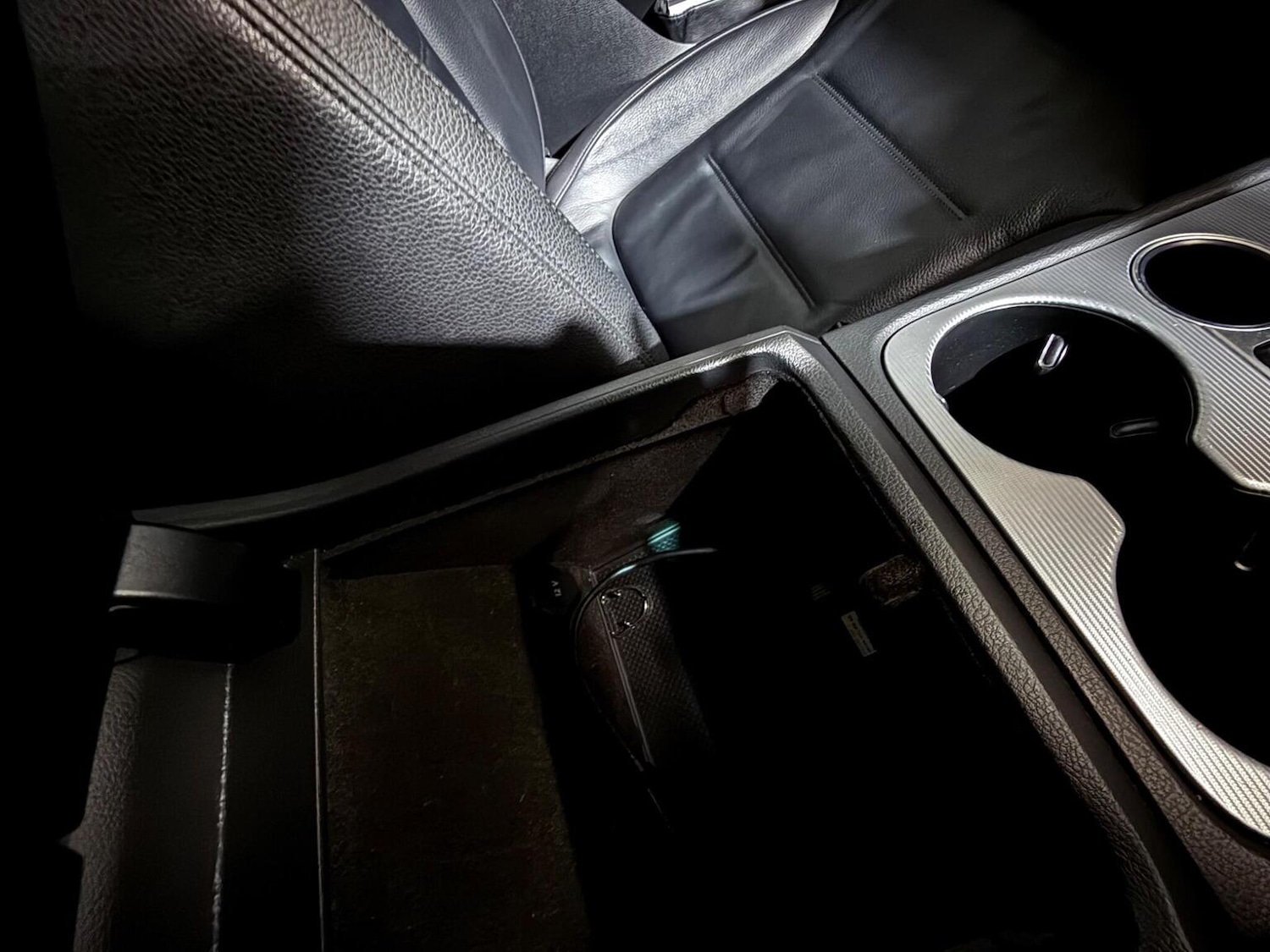 Used Volkswagen Touareg 2015 for sale - 76884890: Photo 39