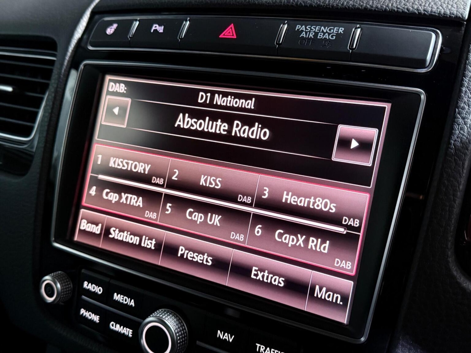 Used Volkswagen Touareg 2015 for sale - 76884890: Photo 43