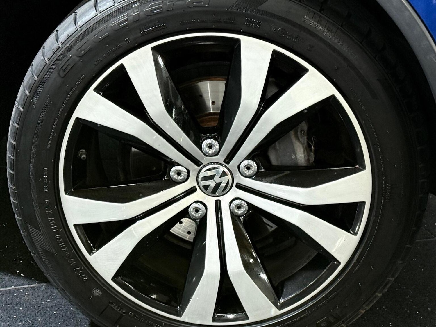 Used Volkswagen Touareg 2015 for sale - 76884890: Photo 57