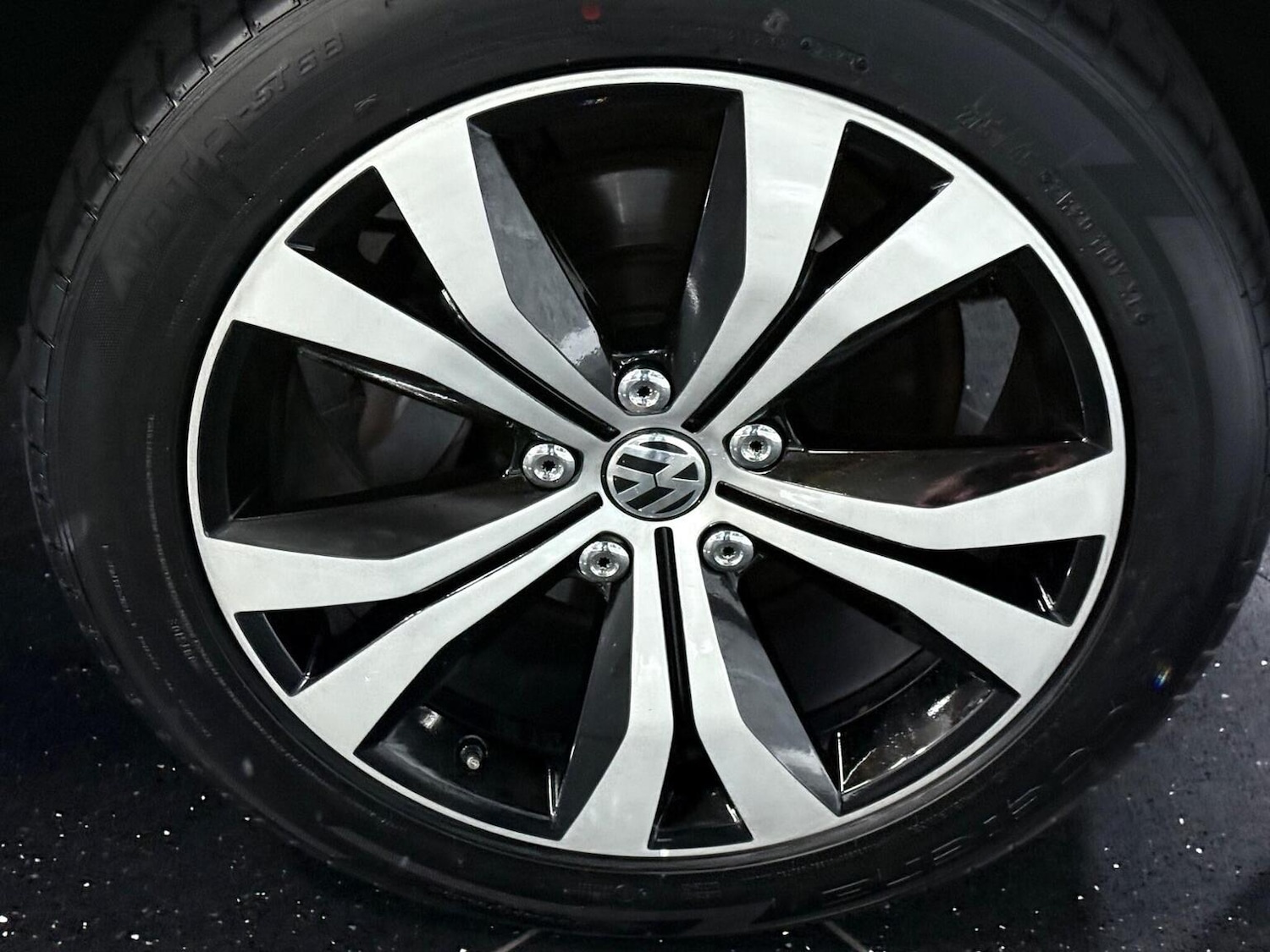 Used Volkswagen Touareg 2015 for sale - 76884890: Photo 59