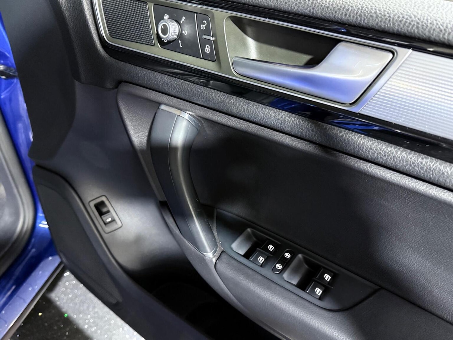 Used Volkswagen Touareg 2015 for sale - 76884890: Photo 62