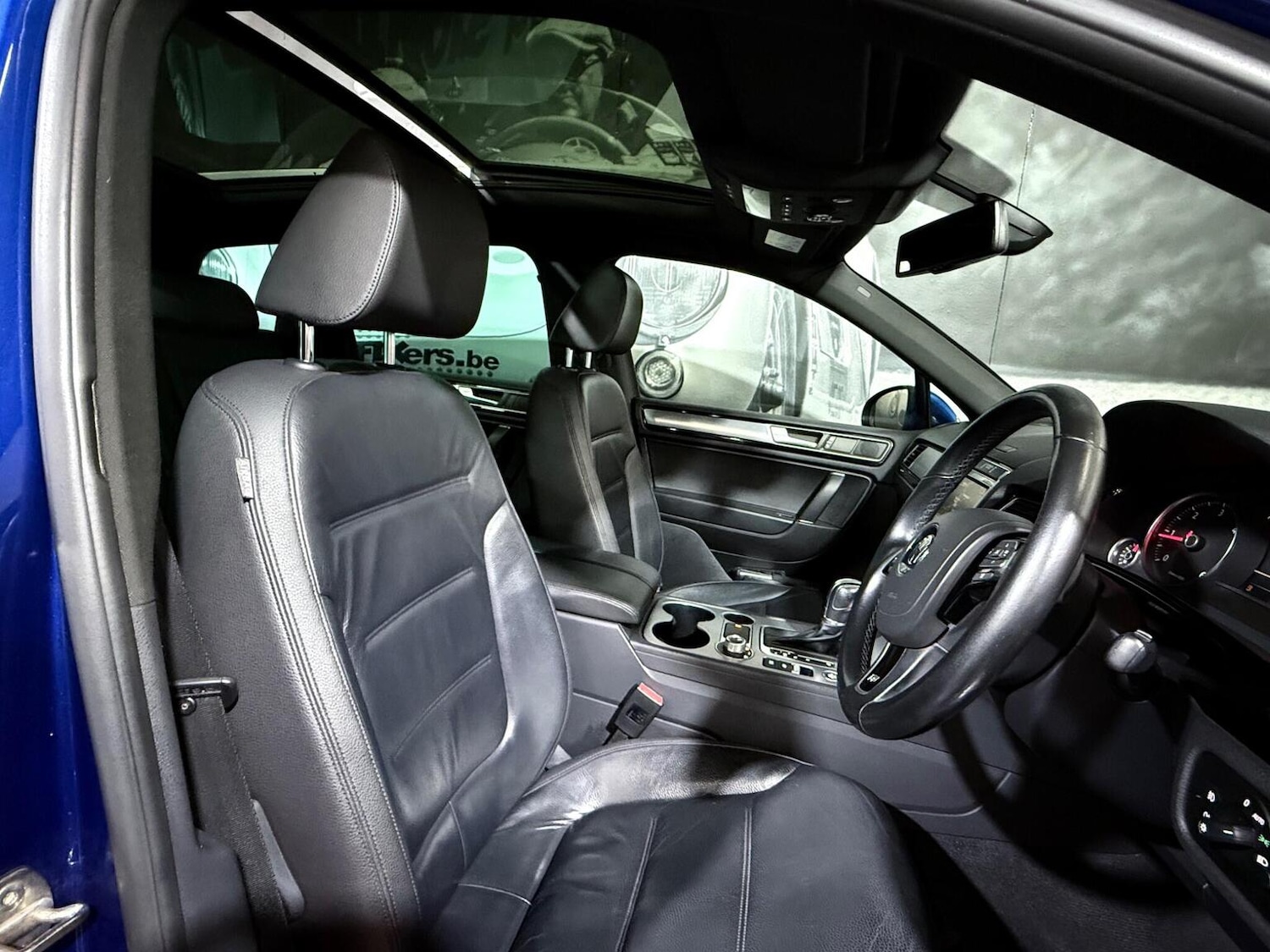 Used Volkswagen Touareg 2015 for sale - 76884890: Photo 9