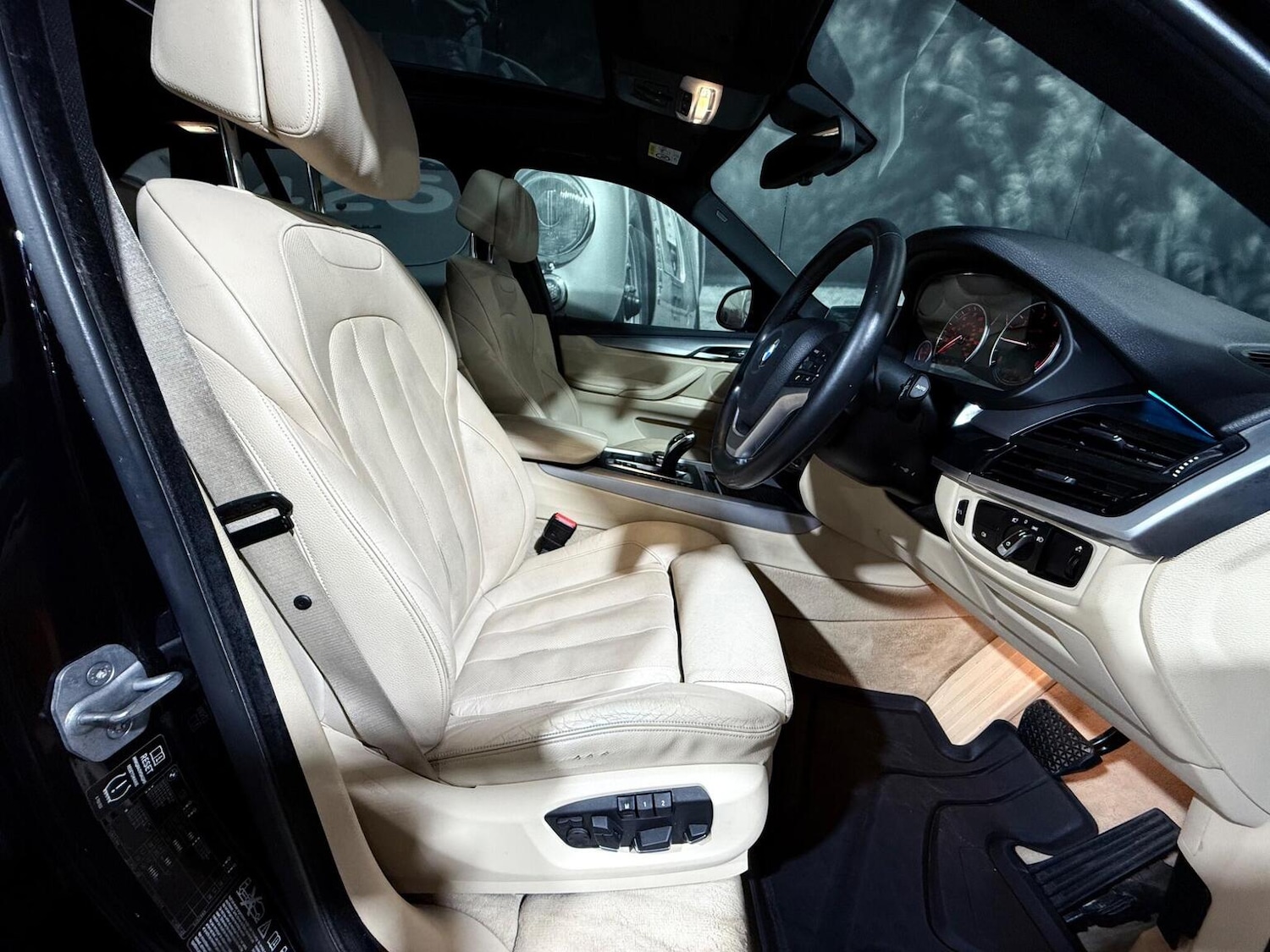 Used BMW X5 2014 for sale - 76497552: Photo 10