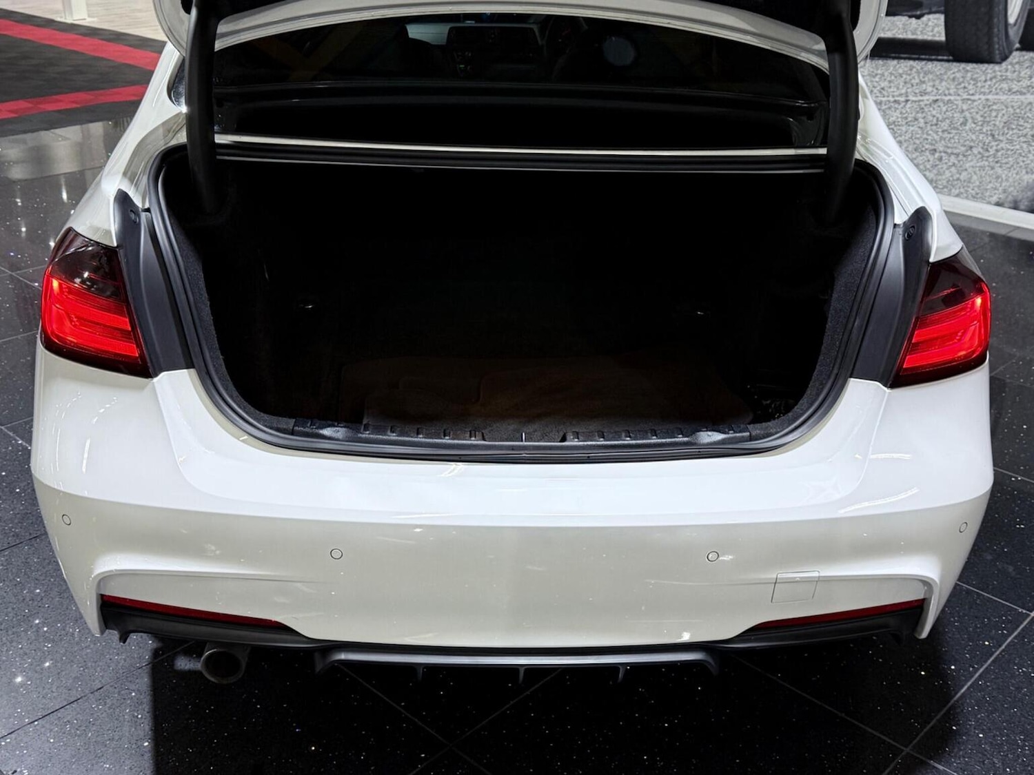 Used BMW 3 Series 2015 for sale - 76611380: Photo 19