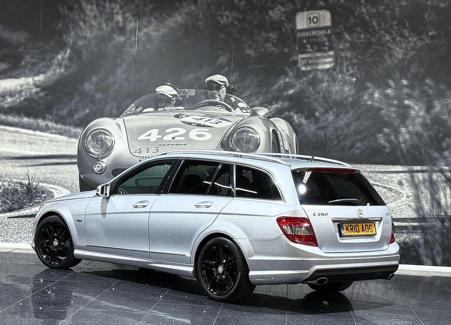 Used Mercedes-Benz C Class 2010 for sale - 77053725: Photo 2