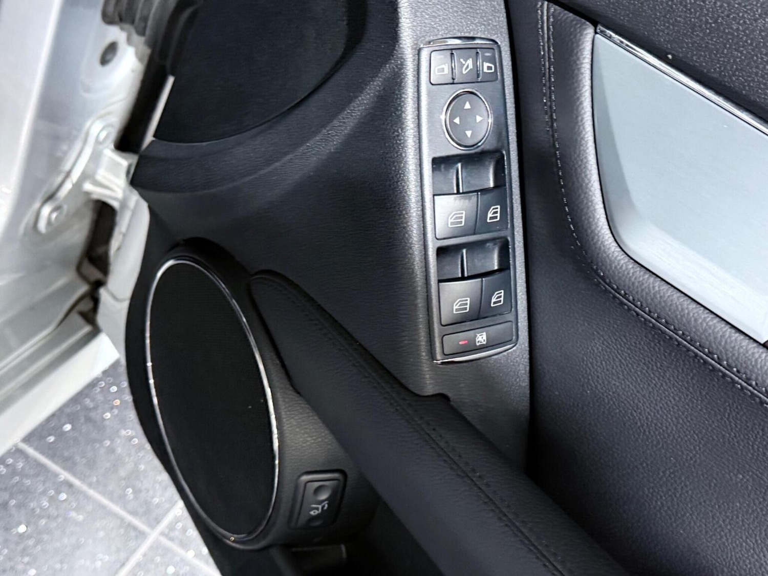 Used Mercedes-Benz C Class 2010 for sale - 77053725: Photo 27