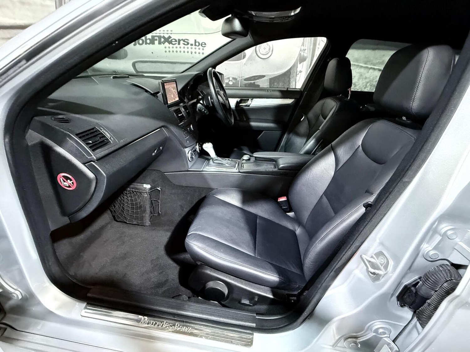 Used Mercedes-Benz C Class 2010 for sale - 77053725: Photo 8