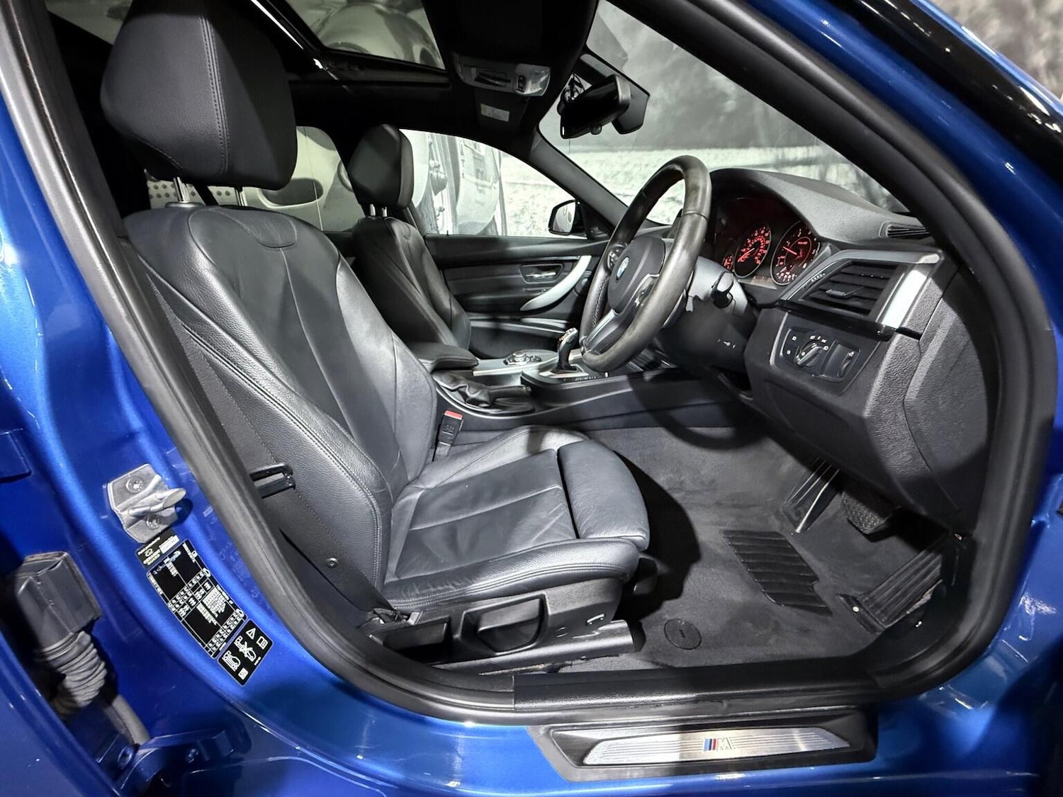 Used BMW 3 Series 2017 for sale - 77350158: Photo 9