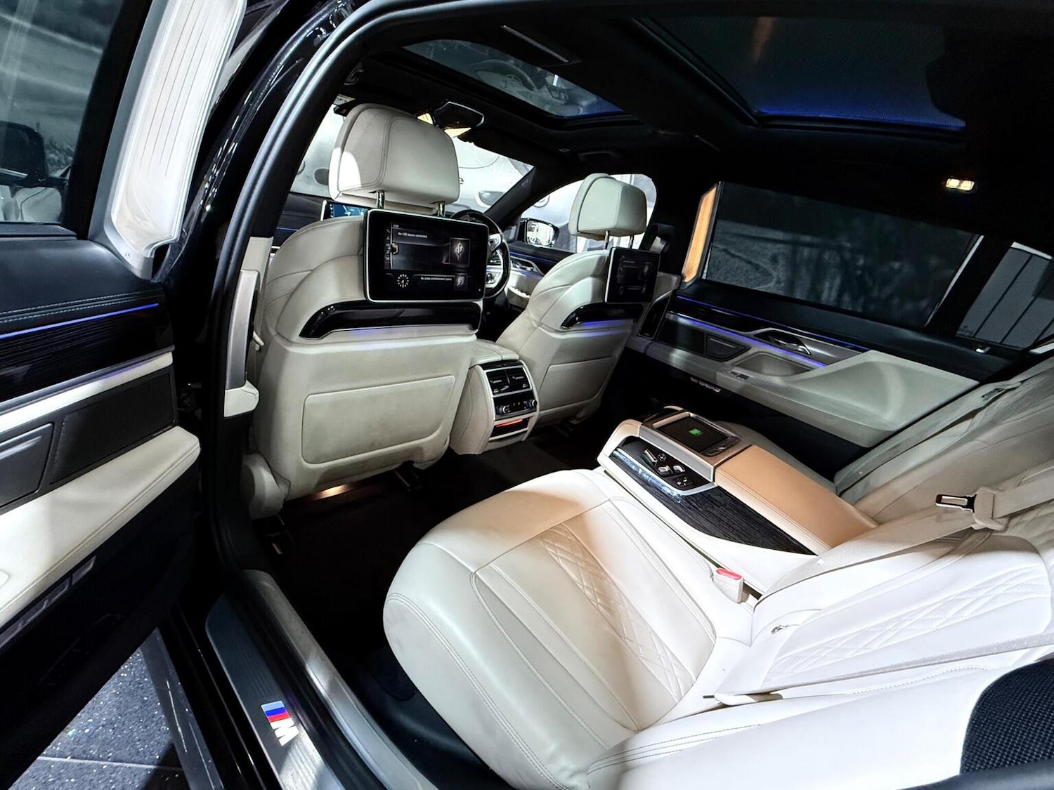 Used BMW 7 Series 2017 for sale - 76504708: Photo 11