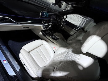 Used BMW 7 Series 2017 for sale - 76504708: Photo