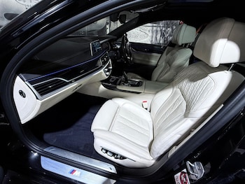 Used BMW 7 Series 2017 for sale - 76504708: Photo