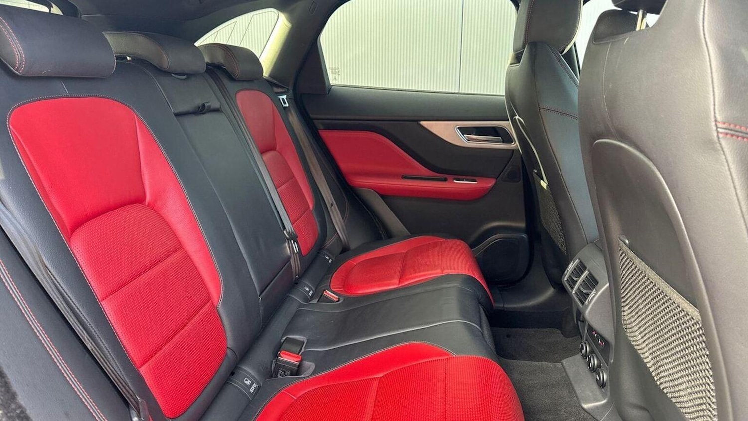 Used Jaguar F-Pace 2017 for sale - 76541626: Photo 12