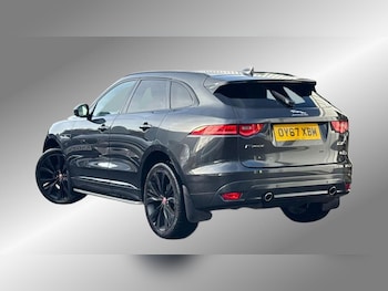 Used Jaguar F-Pace 2017 for sale - 76541626: Photo