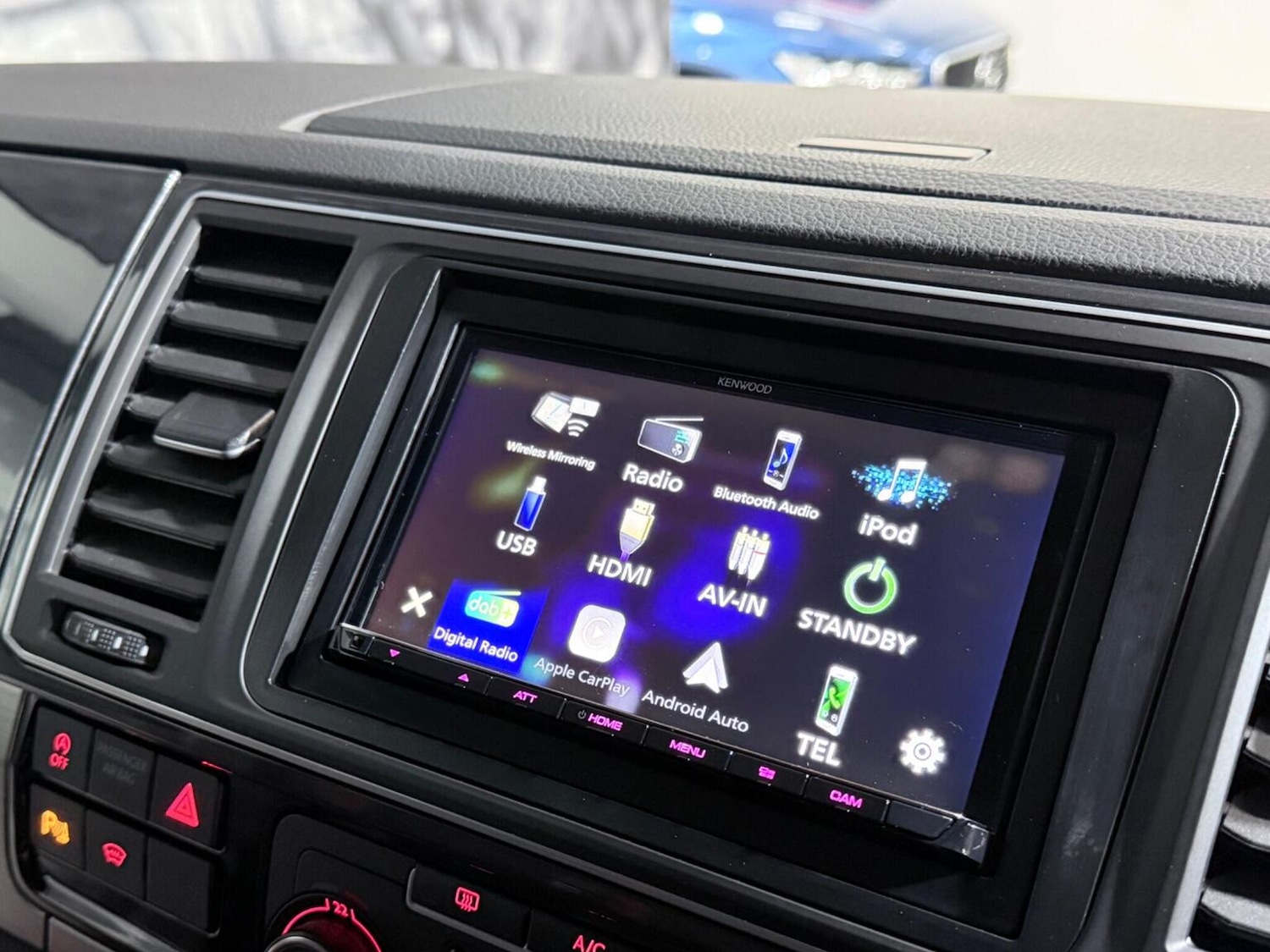 Used Volkswagen Transporter Sportline 2019 for sale - 77453368: Photo 37