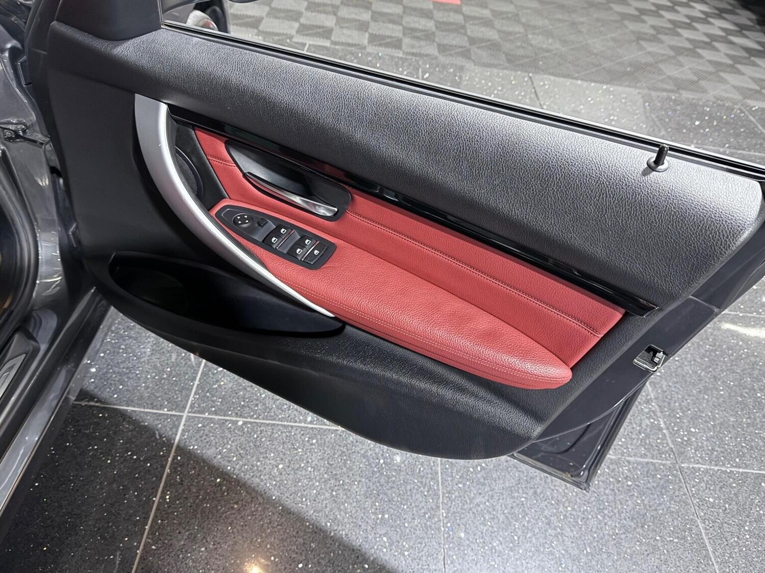 Used BMW 3 Series 2015 for sale - 77906678: Photo 60