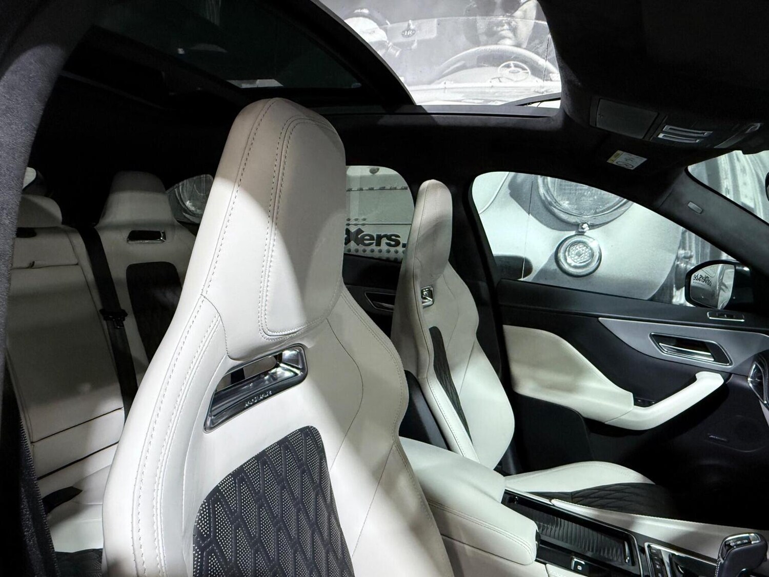 Used Jaguar F-Pace 2021 for sale - 76455399: Photo 12