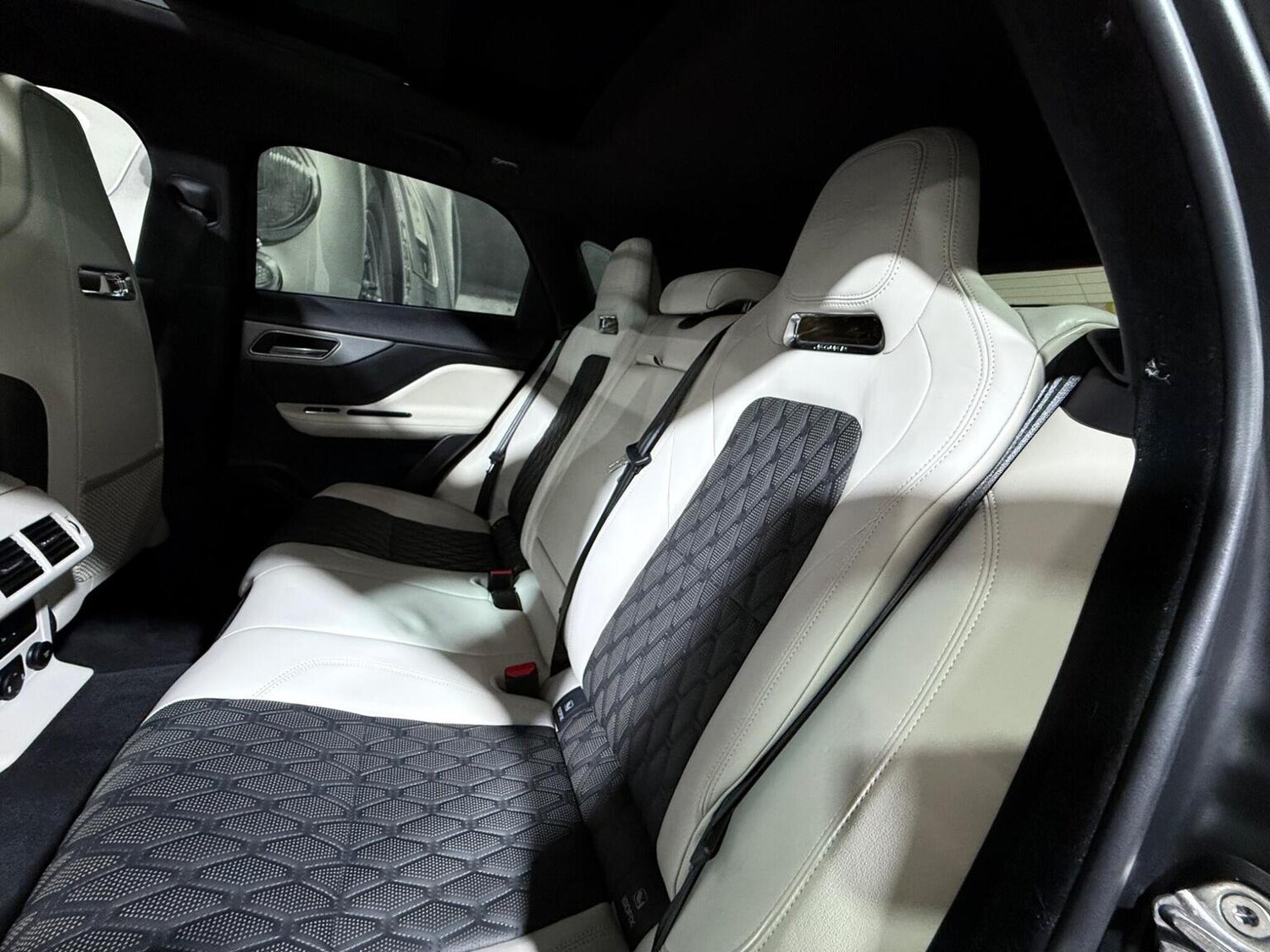 Used Jaguar F-Pace 2021 for sale - 76455399: Photo 17