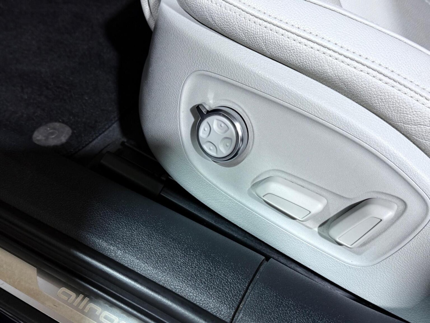 Used Audi A6 Allroad 2013 for sale - 77089792: Photo 10