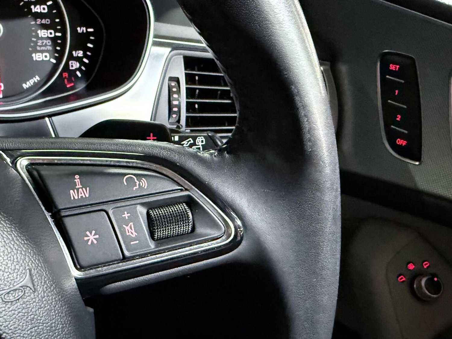 Used Audi A6 Allroad 2013 for sale - 77089792: Photo 40