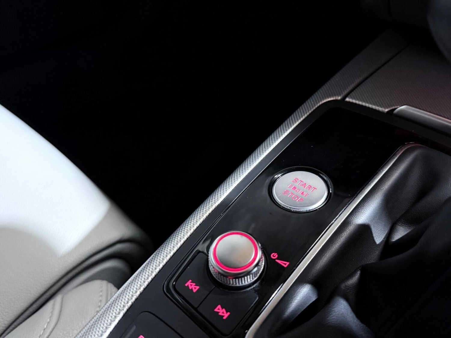 Used Audi A6 Allroad 2013 for sale - 77089792: Photo 44