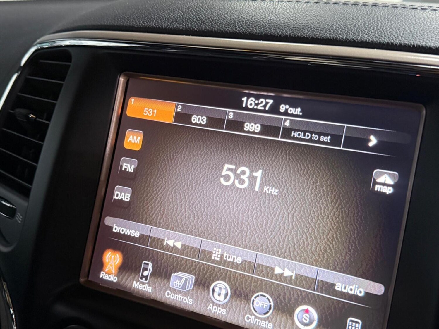 Used Jeep Grand Cherokee 2017 for sale - 78057131: Photo 44