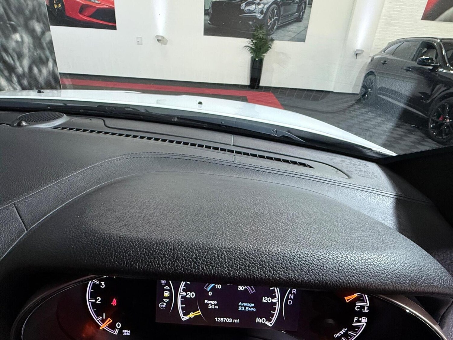 Used Jeep Grand Cherokee 2017 for sale - 78057131: Photo 56