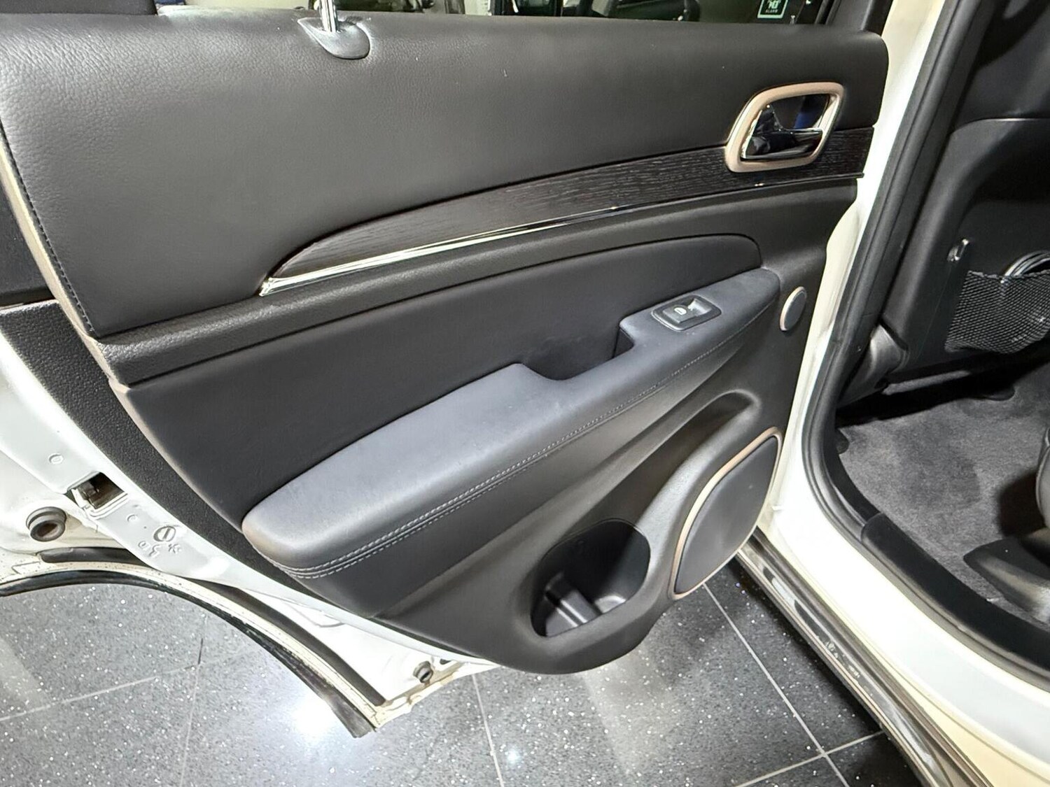 Used Jeep Grand Cherokee 2017 for sale - 78057131: Photo 73