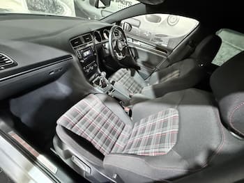 Used Volkswagen Golf 2016 for sale - 79467627: Photo