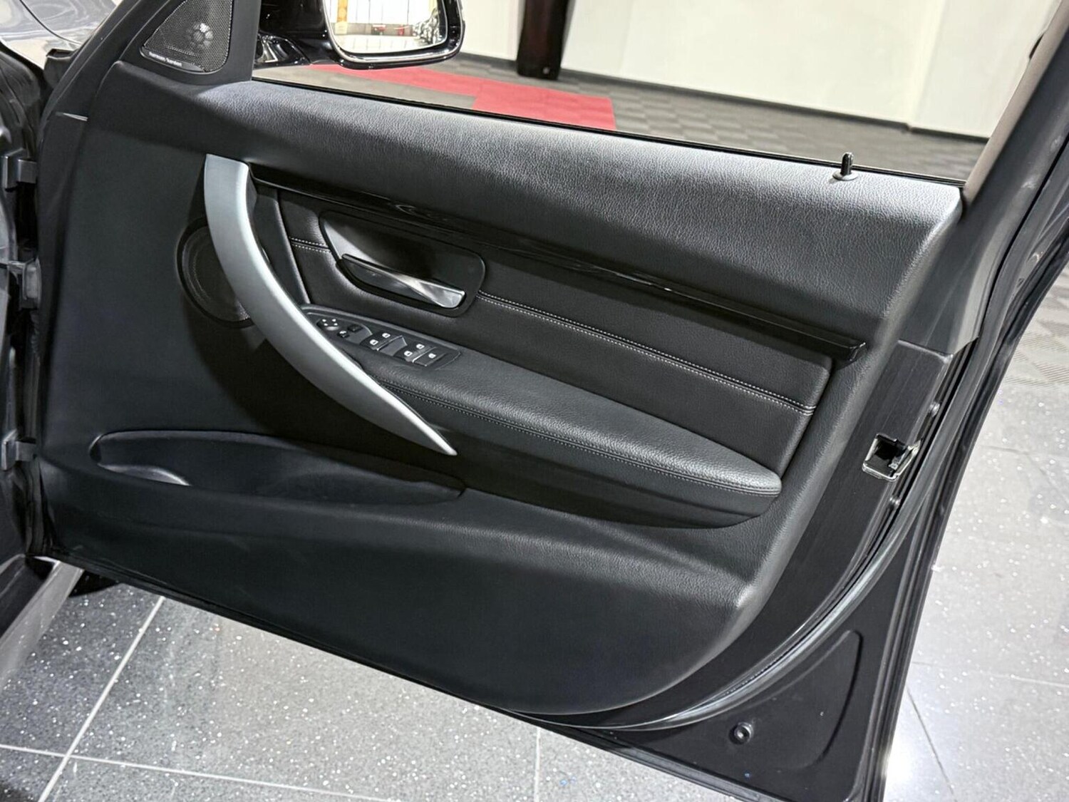 Used BMW 3 Series 2016 for sale - 78121561: Photo 60